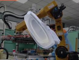 液态硅胶在防水包胶件中的应用有何优势？